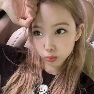 黄莉颖